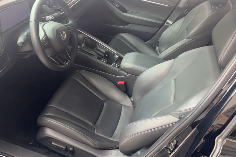 Used Honda Accord 2025 260TURBO Luxury Edition Left Front Seat