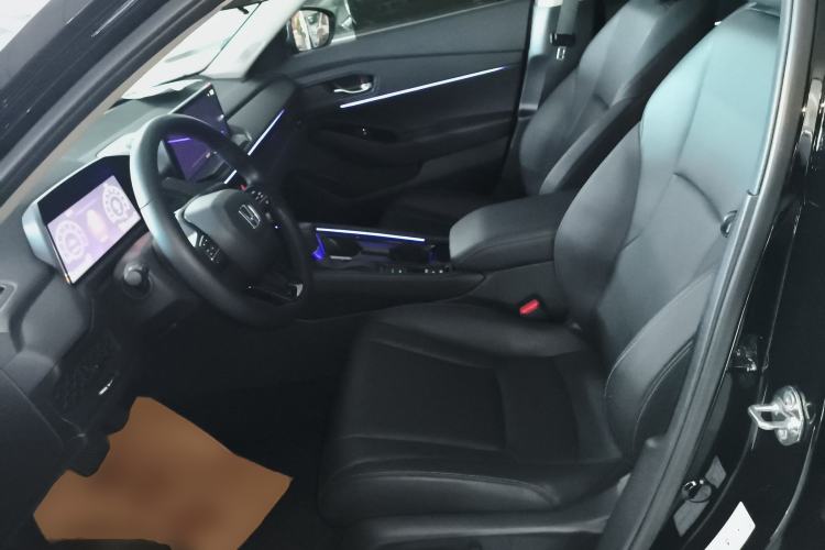 Used Honda Accord 2025 260TURBO Luxury Edition Left Front Seat
