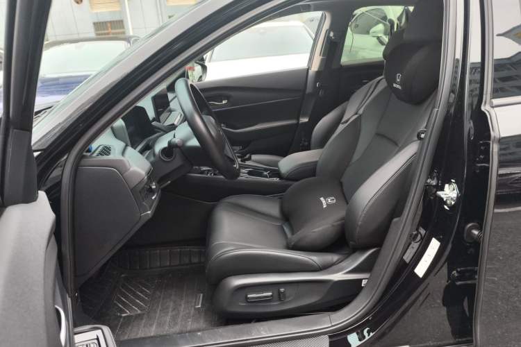 Used Honda Accord 2025 260TURBO Luxury Edition Left Front Seat