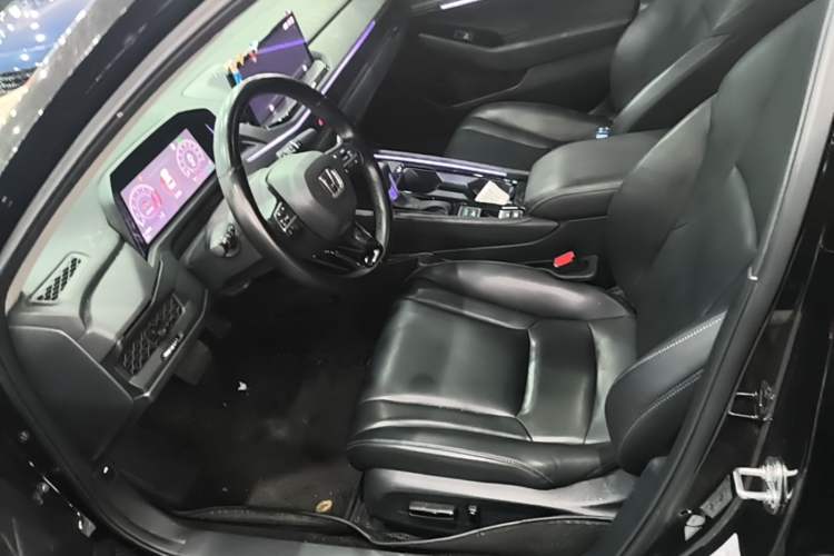 Used Honda Accord 2025 260TURBO Luxury Edition Left Front Seat