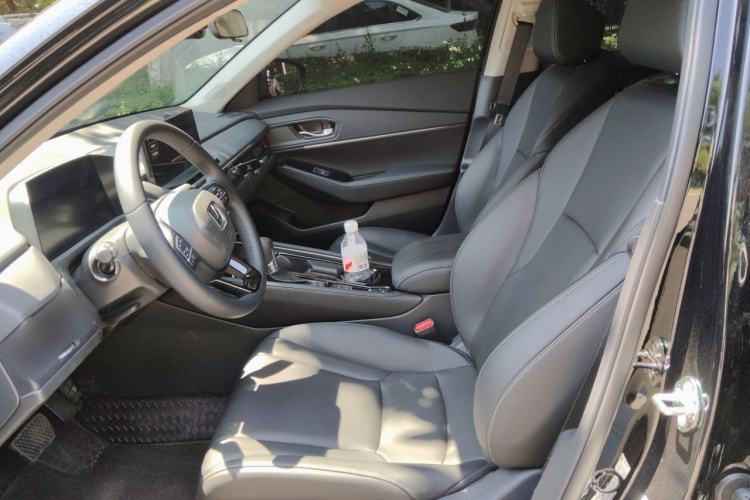 Used Honda Accord 2025 260TURBO Luxury Edition Left Front Seat