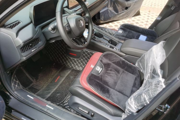Used Honda Accord 2025 260TURBO Luxury Edition Left Front Seat