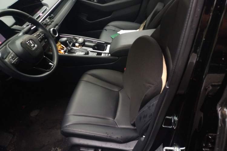 Used Honda Accord 2025 260TURBO Luxury Edition Left Front Seat