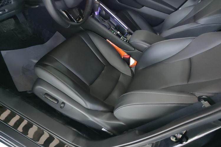 Used Honda Accord 2025 260TURBO Luxury Edition Left Front Seat