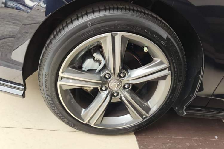 Used Honda Accord 2025 260TURBO Prestige Edition Left Front Wheel Hub