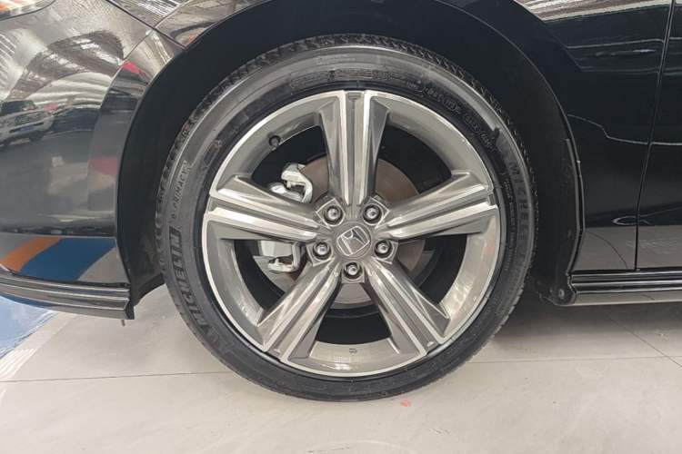 Used Honda Accord 2025 260TURBO Prestige Edition Left Front Wheel Hub