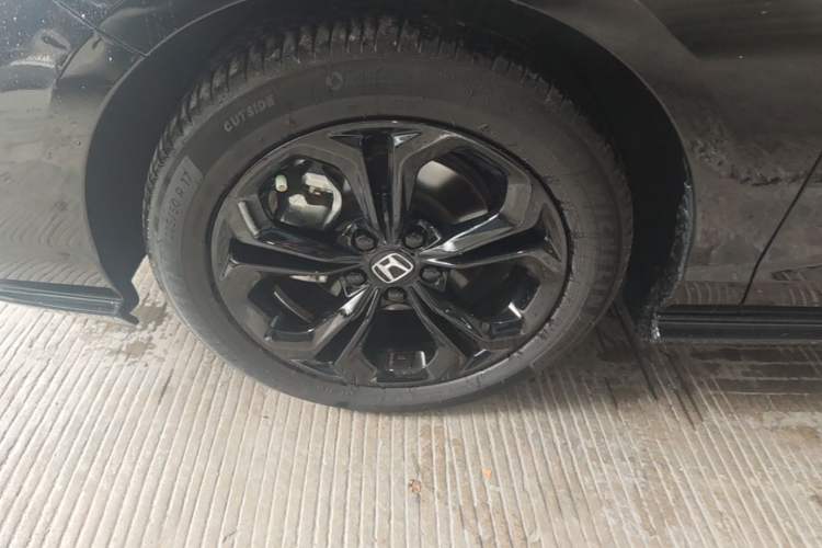 Used Honda Accord 2025 Sport Series 260TURBO Luxury Edition Left Front Wheel Hub