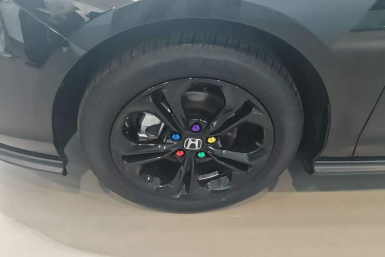 Used Honda Accord 2025 260TURBO Luxury Edition Left Front Wheel Hub