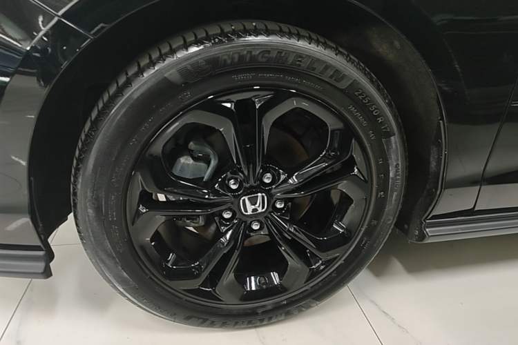 Used Honda Accord 2025 260TURBO Luxury Edition Left Front Wheel Hub