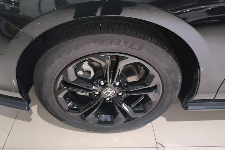 Used Honda Accord 2025 260TURBO Luxury Edition Left Front Wheel Hub