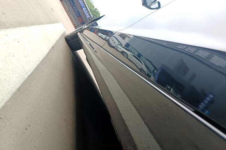 Used Honda Accord 2025 Sport Series 260TURBO Prestige Edition Left Side Sill