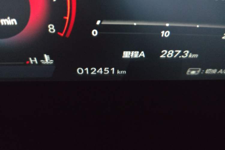 Used Honda Accord 2025 260TURBO Luxury Edition Odometer Close Up