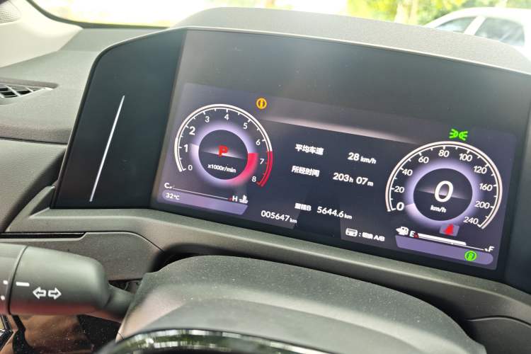 Used Honda Accord 2025 Sport Series 260TURBO Prestige Edition Odometer Close Up