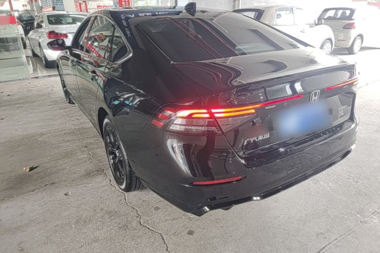 Used Honda Accord 2025 Sport Series 260TURBO Luxury Edition Rear Left 45 Deg