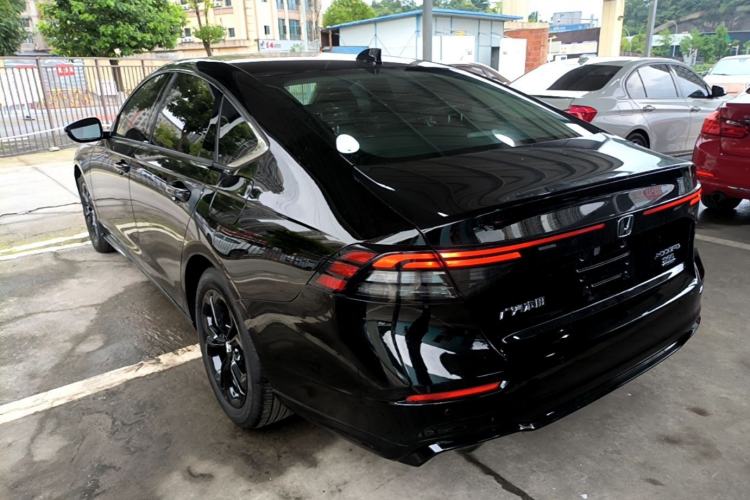 Used Honda Accord 2025 Sport Series 260TURBO Luxury Edition Rear Left 45 Deg