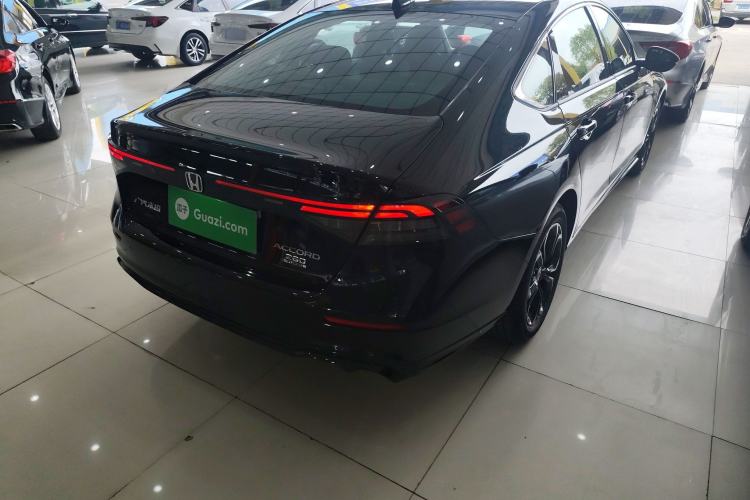 Used Honda Accord 2025 Sport Series 260TURBO Luxury Edition Rear Right 45 Deg