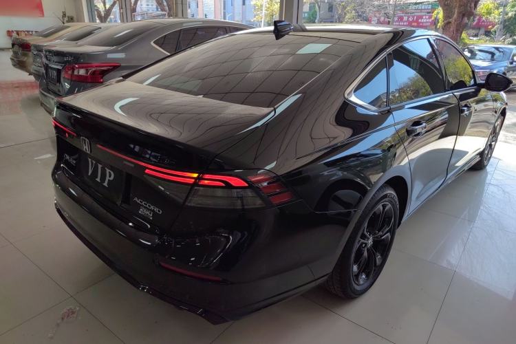 Used Honda Accord 2025 Sport Series 260TURBO Luxury Edition Rear Right 45 Deg