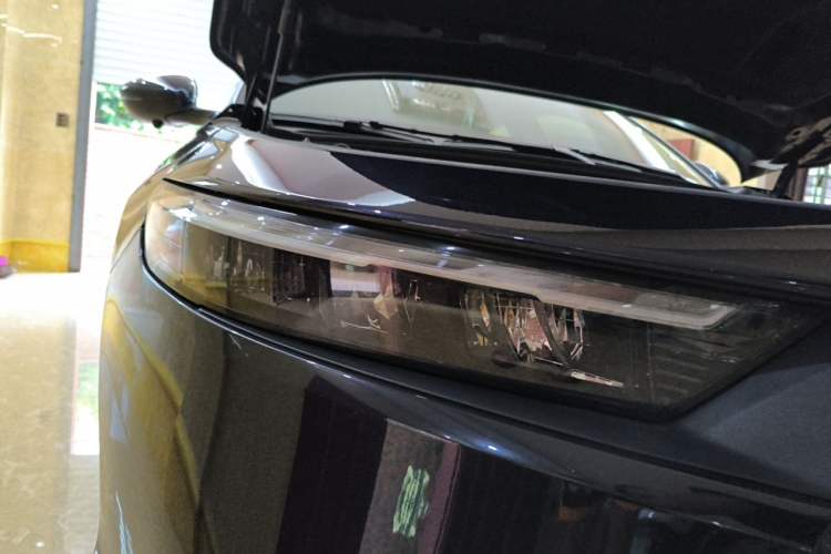 Used Honda Accord 2025 260TURBO Luxury Edition Right Front Headlight
