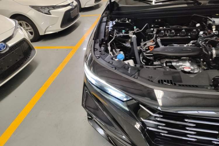 Used Honda Accord 2025 260TURBO Luxury Edition Right Front Headlight