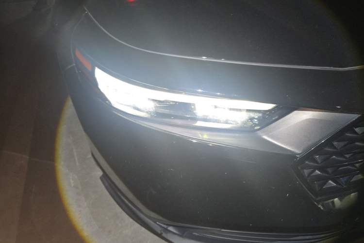 Used Honda Accord 2025 260TURBO Luxury Edition Right Front Headlight
