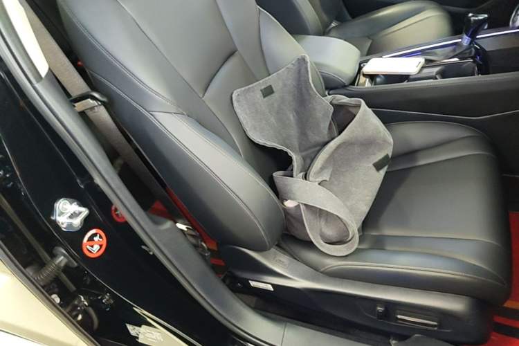 Used Honda Accord 2025 260TURBO Luxury Edition Right Front Seat