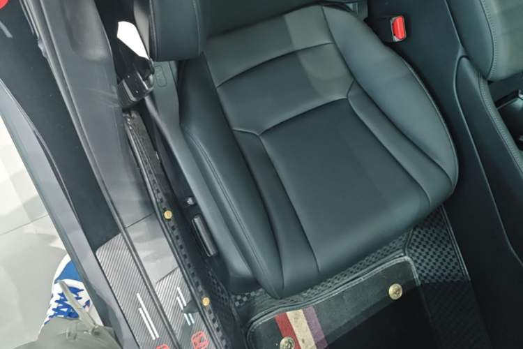 Used Honda Accord 2025 260TURBO Luxury Edition Right Front Seat