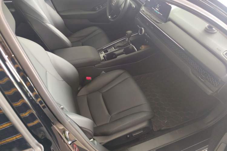 Used Honda Accord 2025 Sport Series 260TURBO Luxury Edition Right Front Seat
