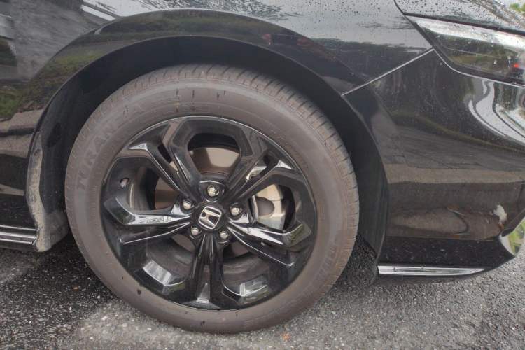 Used Honda Accord 2025 260TURBO Luxury Edition Right Front Wheel Hub