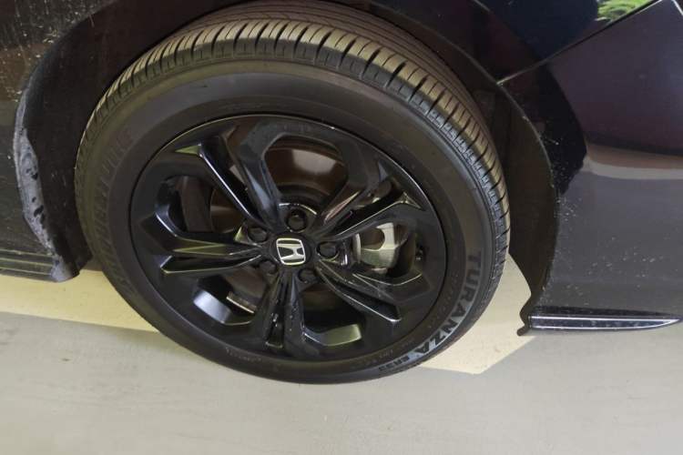 Used Honda Accord 2025 260TURBO Luxury Edition Right Front Wheel Hub
