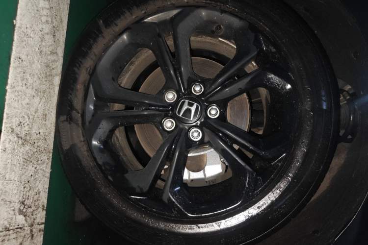 Used Honda Accord 2025 260TURBO Luxury Edition Right Front Wheel Hub
