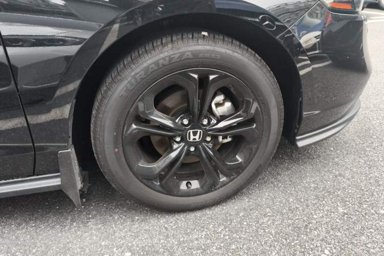 Used Honda Accord 2025 260TURBO Luxury Edition Right Front Wheel Hub