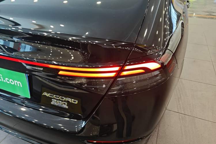 Used Honda Accord 2025 Sport Series 260TURBO Luxury Edition Right Rear Taillight