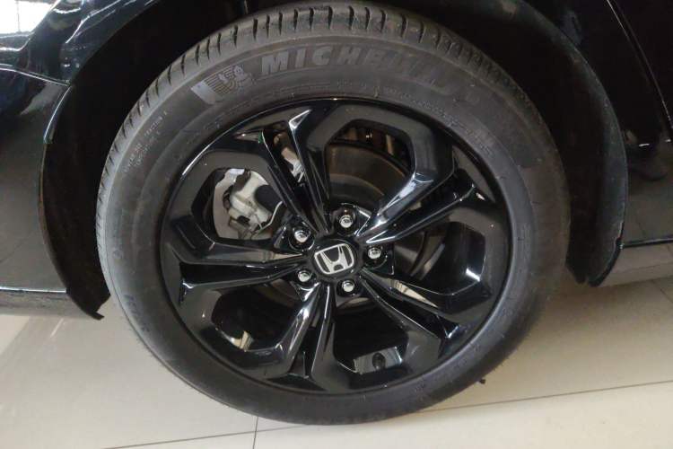 Used Honda Accord 2025 Sport Series 260TURBO Luxury Edition Right Rear Wheel Hub