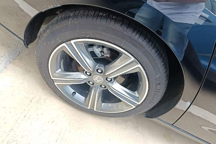 Used Honda Accord 2025 Sport Series 260TURBO Prestige Edition Right Rear Wheel Hub