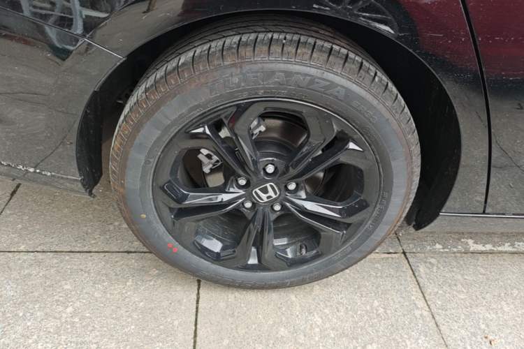 Used Honda Accord 2025 Sport Series 260TURBO Luxury Edition Right Rear Wheel Hub