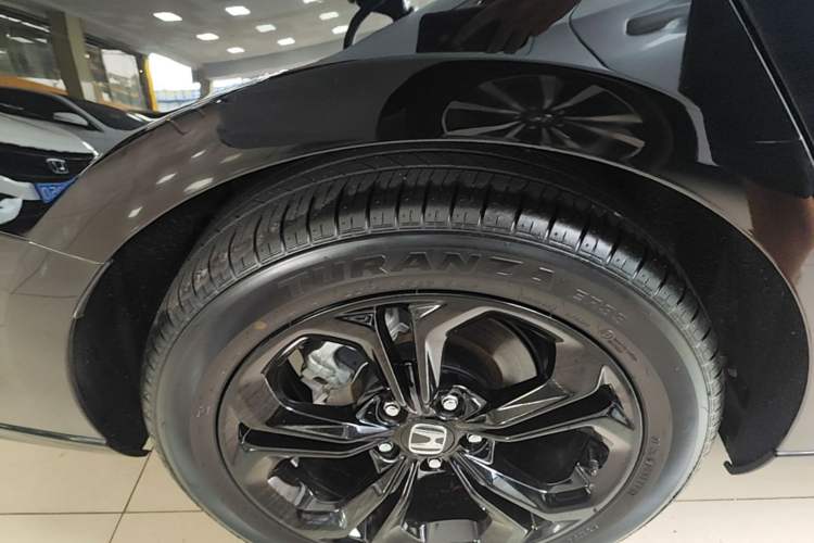 Used Honda Accord 2025 Sport Series 260TURBO Luxury Edition Right Rear Wheel Hub