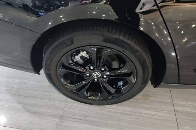 Used Honda Accord 2025 260TURBO Luxury Edition Right Rear Wheel Hub