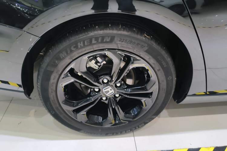Used Honda Accord 2025 260TURBO Luxury Edition Right Rear Wheel Hub