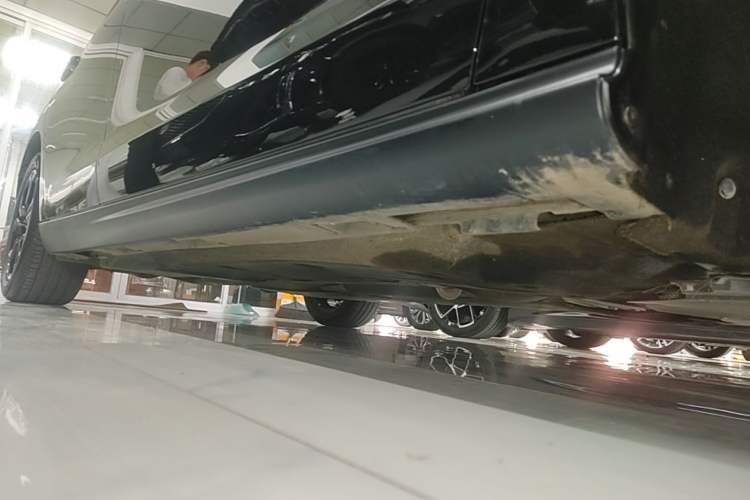Used Honda Accord 2025 260TURBO Luxury Edition Right Side Sill