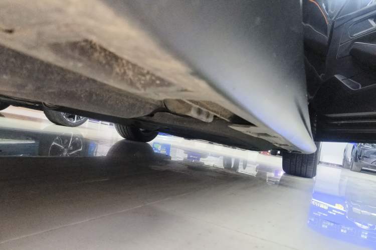 Used Honda Accord 2025 260TURBO Luxury Edition Right Side Sill
