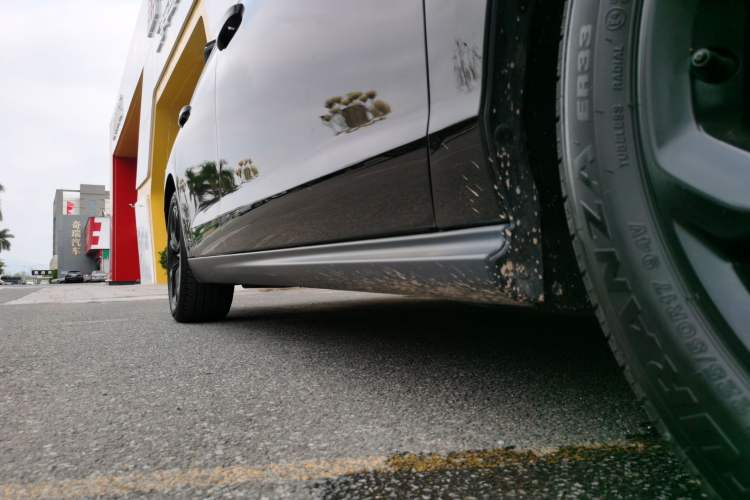 Used Honda Accord 2025 260TURBO Luxury Edition Right Side Sill
