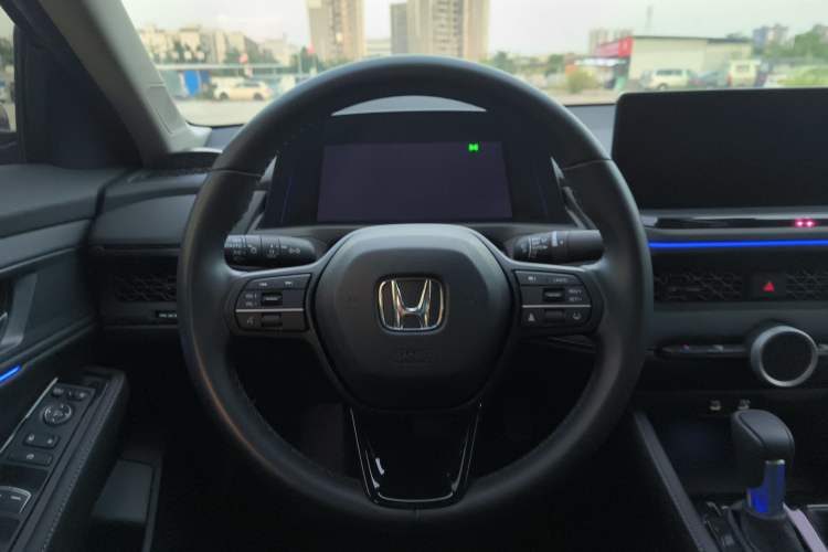 Used Honda Accord 2025 Sport Series 260TURBO Luxury Edition Steering Wheel