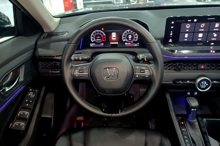 Used Honda Accord 2025 Sport Series 260TURBO Luxury Edition Steering Wheel