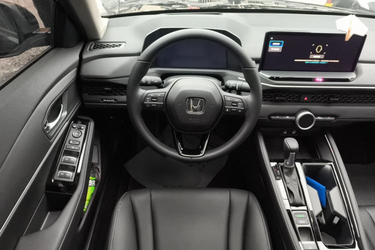 Used Honda Accord 2025 Sport Series 260TURBO Luxury Edition Steering Wheel