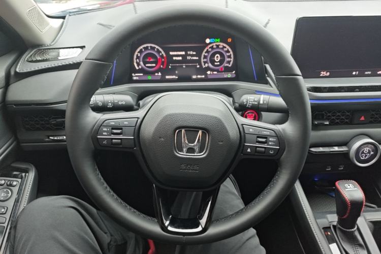 Used Honda Accord 2025 Sport Series 260TURBO Luxury Edition Steering Wheel