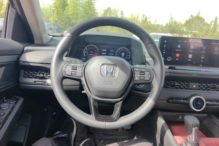 Used Honda Accord 2025 260TURBO Luxury Edition Steering Wheel