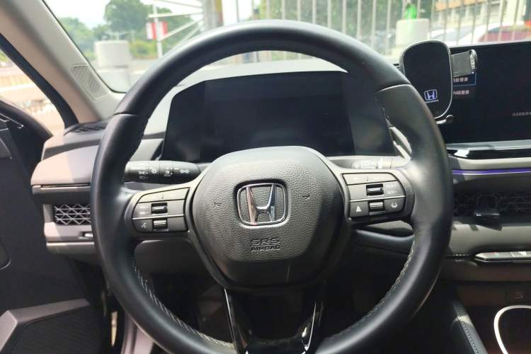 Used Honda Accord 2025 260TURBO Luxury Edition Steering Wheel