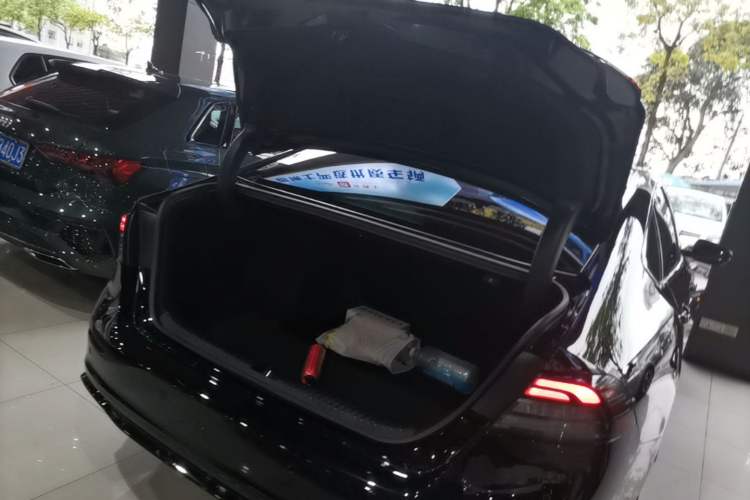 Used Honda Accord 2025 Sport Series 260TURBO Luxury Edition Trunk