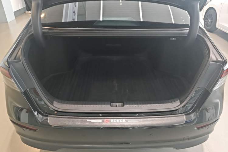 Used Honda Accord 2025 260TURBO Luxury Edition Trunk