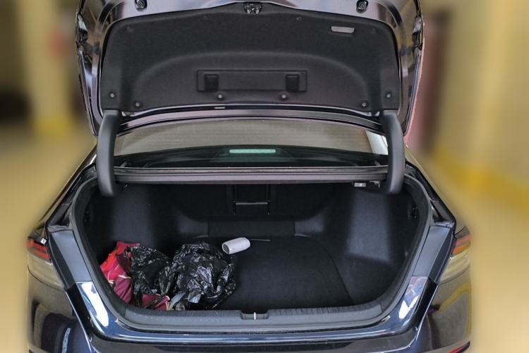 Used Honda Accord 2025 260TURBO Luxury Edition Trunk
